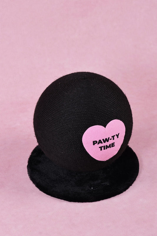 Luuks Up Purr Scratch Ball